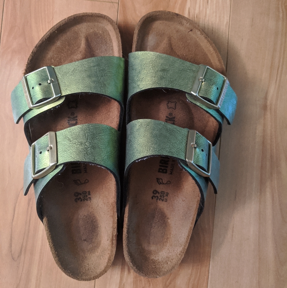 Birkenstocks 39 Arizona Gemm Green Gold Colorshift